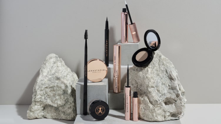 Anastasia Beverly Hills cover